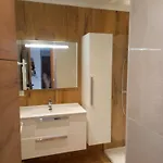 Grandlarge Apartment